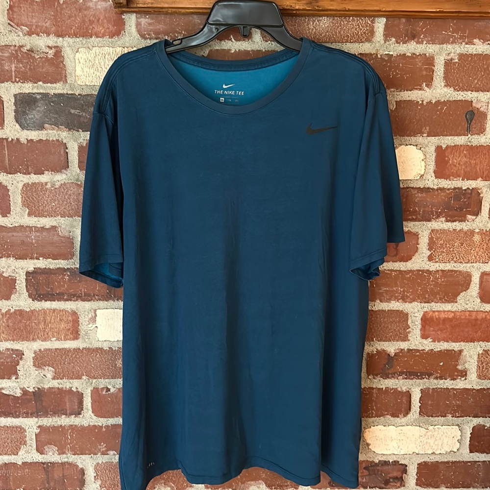 Nike Dri-Fit Men’s Size XXL